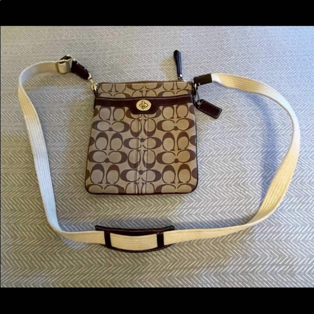 Coach Crossbody purse! EUC